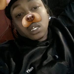 Meet your Posher, Dee